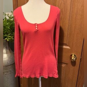 American Eagle Outfitters Woman’s Size XL Coral Long Sleeve Henley Style Top EUC